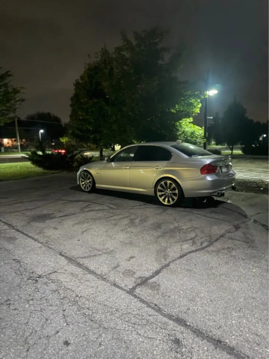 2009 BMW E90 335i Sedan - Image 4 of 9
