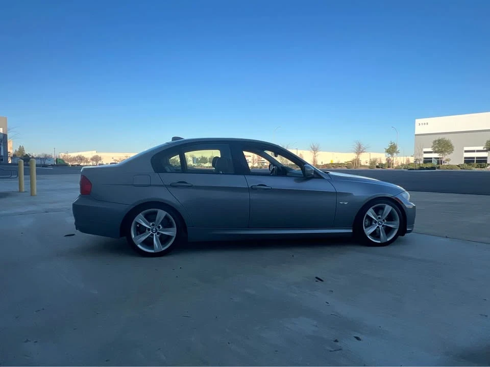 2009 BMW E90 335i Sedan - Image 5 of 12