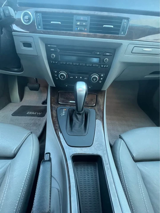 2009 BMW E90 335i Sedan - Image 11 of 12