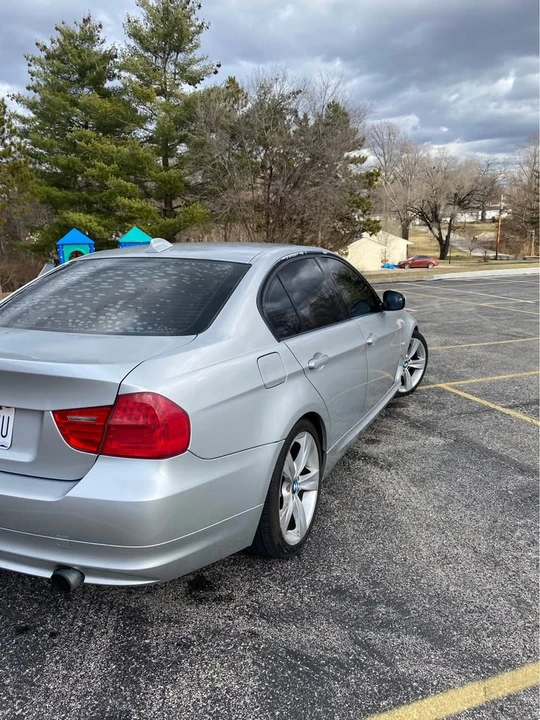 2009 BMW E90 335i Sedan - Image 8 of 14