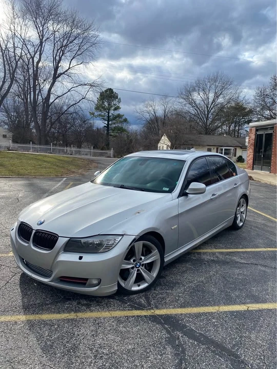 2009 BMW E90 335i Sedan - Image 2 of 14
