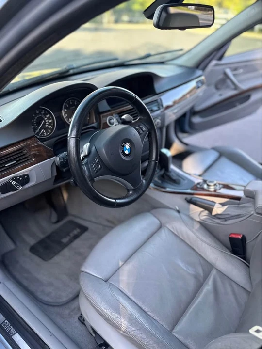 2009 BMW E90 335i Sedan - Image 15 of 19