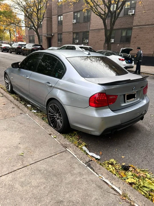 2009 BMW E90 335i Sedan - Image 3 of 5