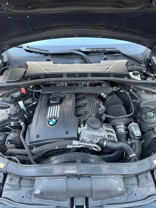 2009 BMW E90 335i Sedan - Image 5 of 8