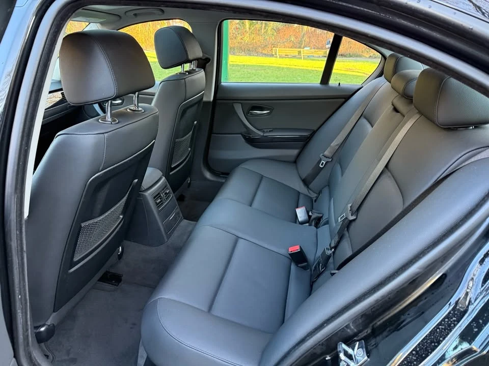 2009 BMW E90 3 Series Sedan - Image 12 of 18