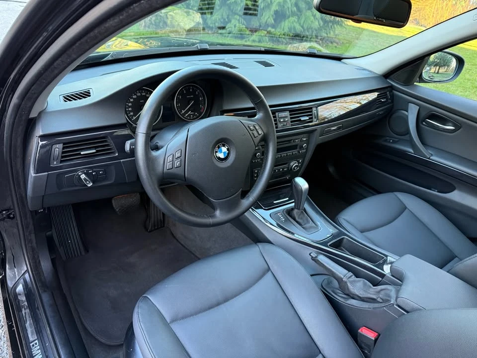 2009 BMW E90 3 Series Sedan - Image 10 of 18