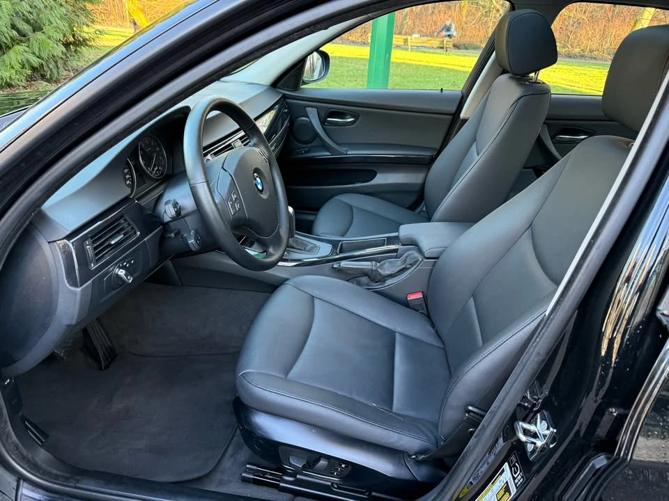 2009 BMW E90 3 Series Sedan - Image 9 of 18