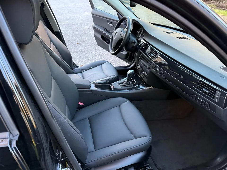 2009 BMW E90 3 Series Sedan - Image 16 of 18