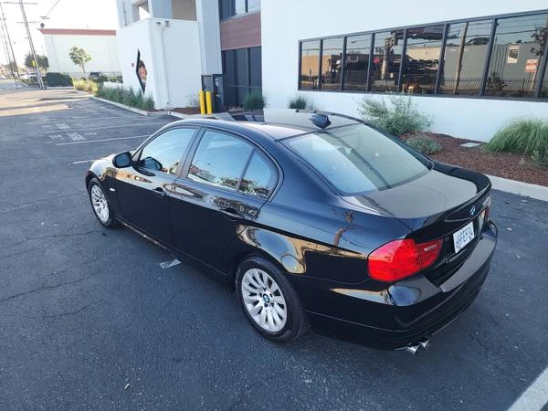 2009 BMW E90 3 Series Sedan - Image 5 of 10