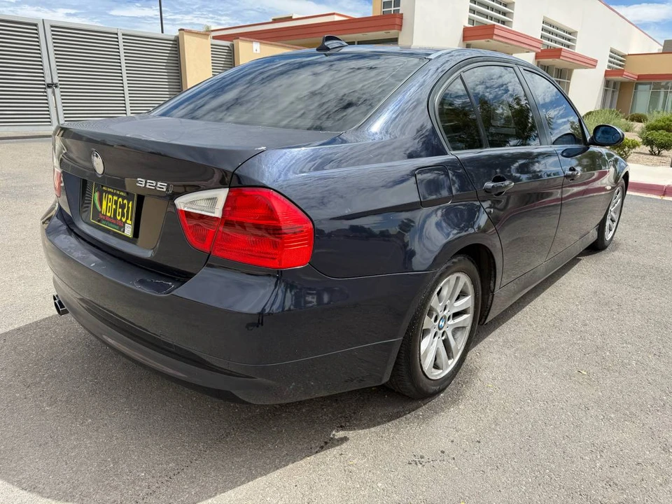 2009 BMW E90 3 Series Sedan - Image 5 of 12