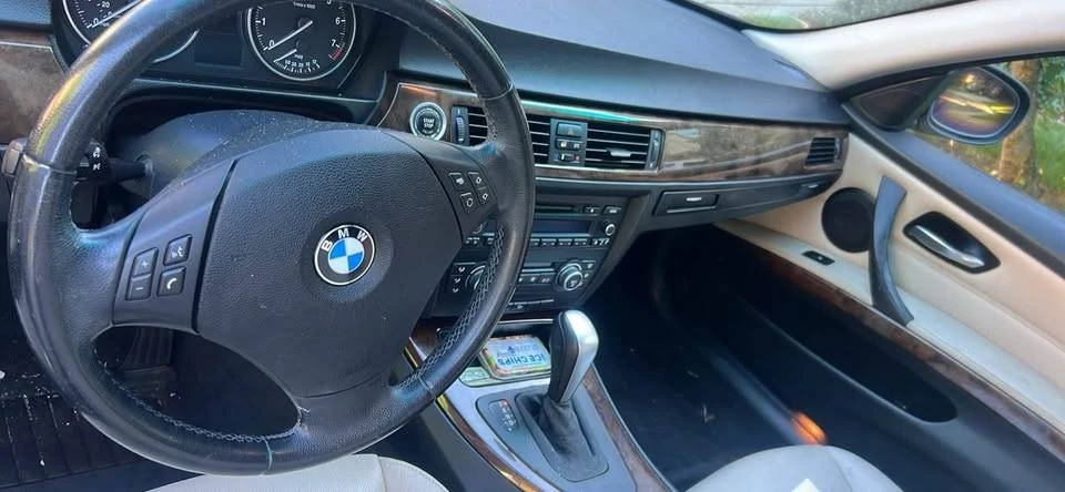 2009 BMW E90 3 Series Sedan - Image 2 of 5