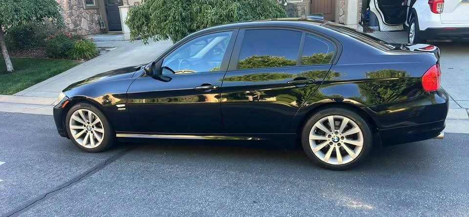 2009 BMW E90 3 Series Sedan - Image 5 of 5