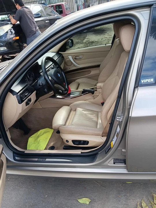 2009 BMW E90 3 Series Sedan - Image 3 of 5