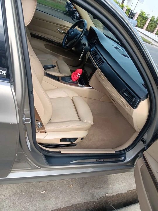 2009 BMW E90 3 Series Sedan - Image 5 of 5
