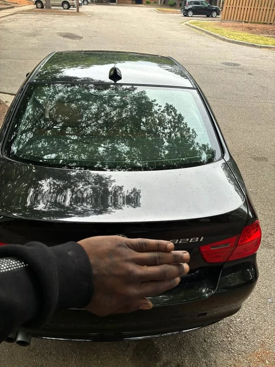 2009 BMW E90 3 Series Sedan - Image 3 of 5