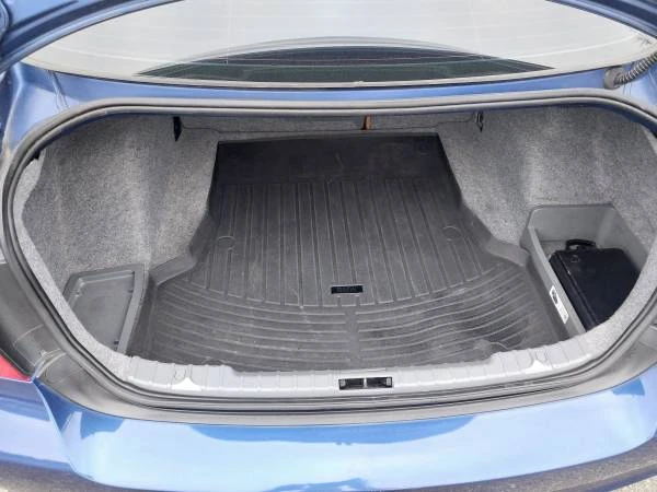 2009 BMW E90 3 Series Sedan - Image 15 of 20