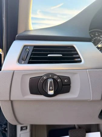 2009 BMW E90 3 Series Sedan - Image 13 of 16