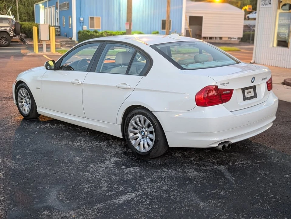2009 BMW E90 3 Series Sedan - Image 7 of 17