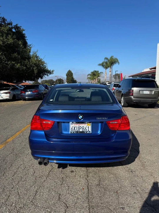 2009 BMW E90 3 Series Sedan - Image 4 of 13