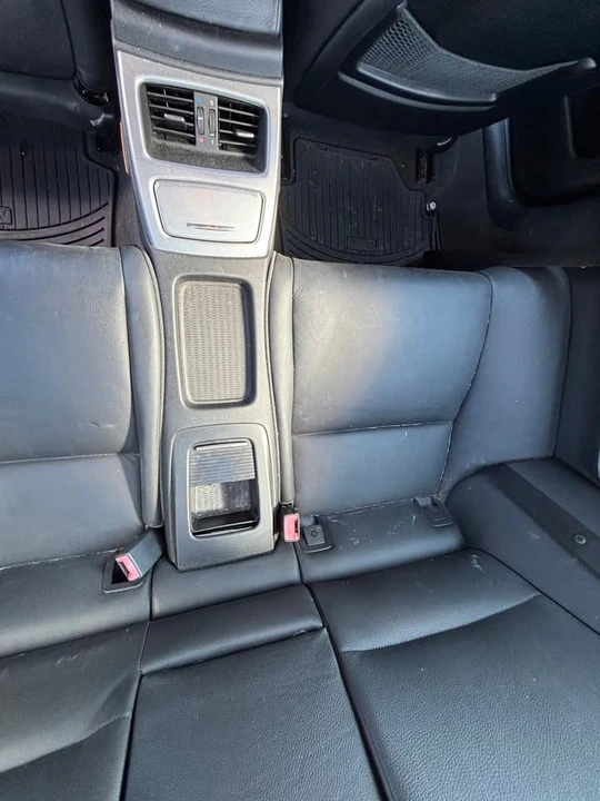 2009 BMW E90 3 Series Sedan - Image 14 of 19