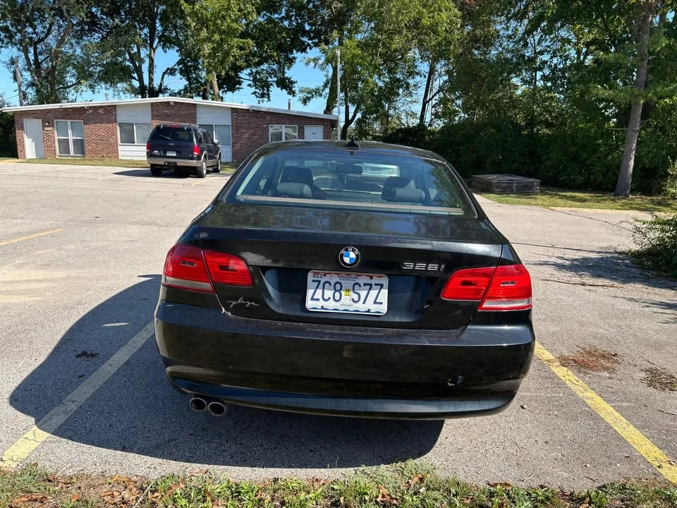 2009 BMW E90 3 Series Sedan - Image 3 of 19