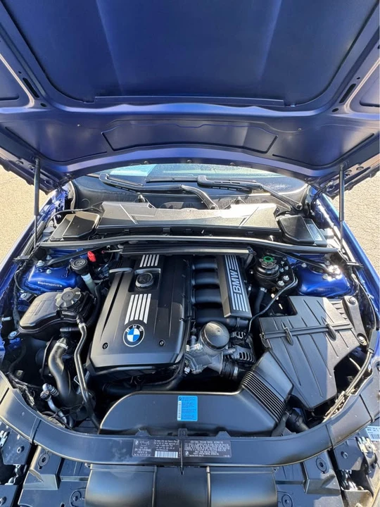2009 BMW E90 3 Series Sedan - Image 12 of 13