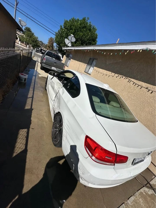 2009 BMW E90 3 Series Sedan - Image 11 of 13