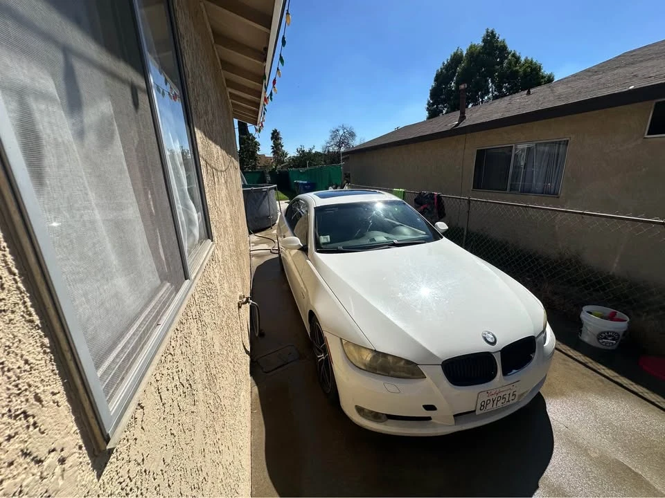 2009 BMW E90 3 Series Sedan - Image 4 of 13