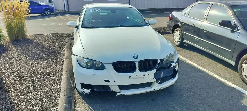 2009 BMW E90 3 Series Sedan - Image 2 of 8