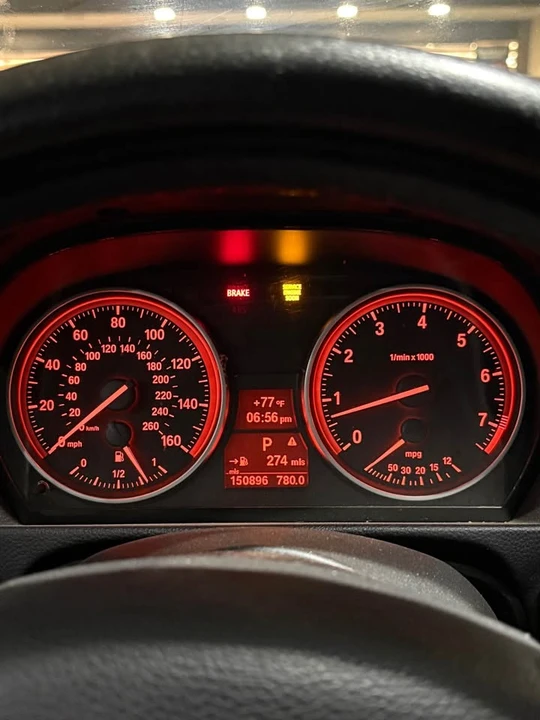 2009 BMW E90 3 Series Sedan - Image 4 of 6