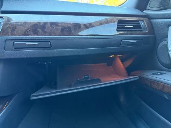 2009 BMW E90 3 Series Sedan - Image 13 of 20