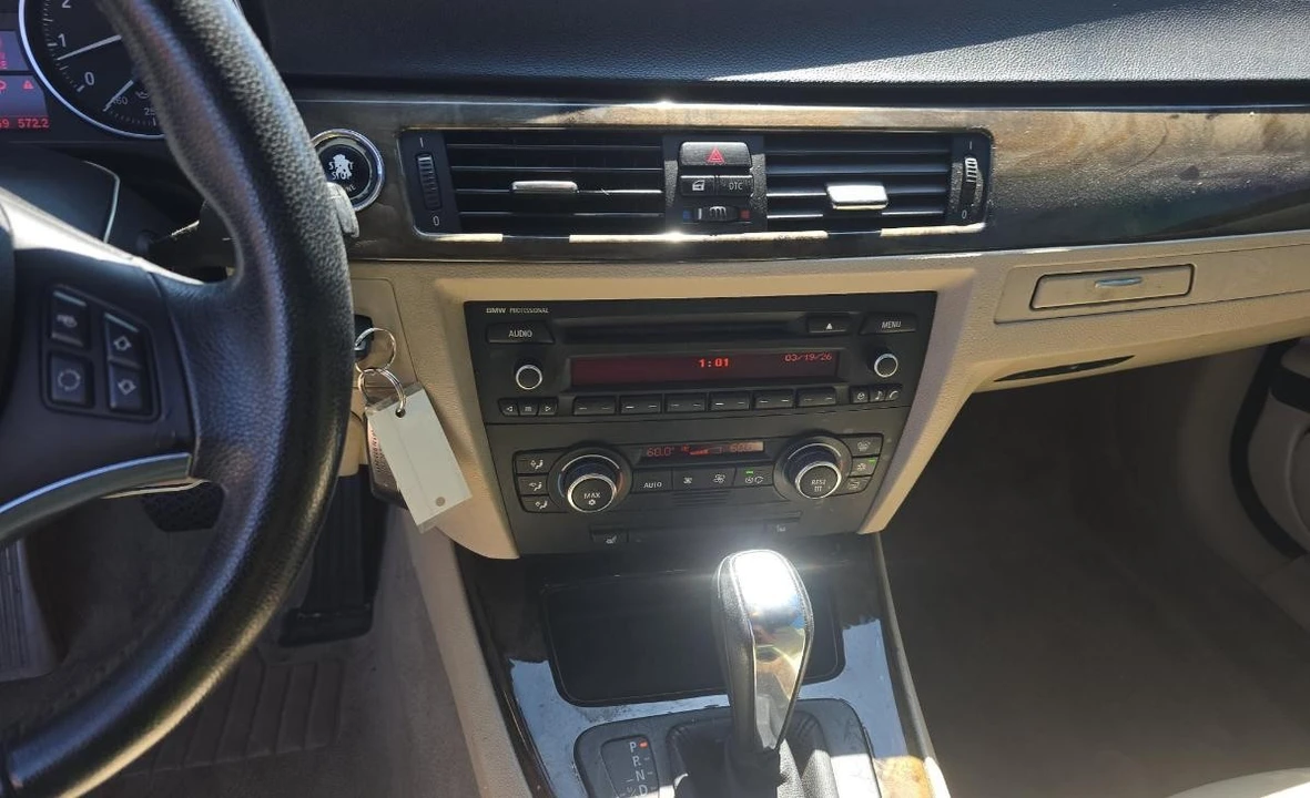 2009 BMW E93 3 Series Convertible - Image 10 of 12