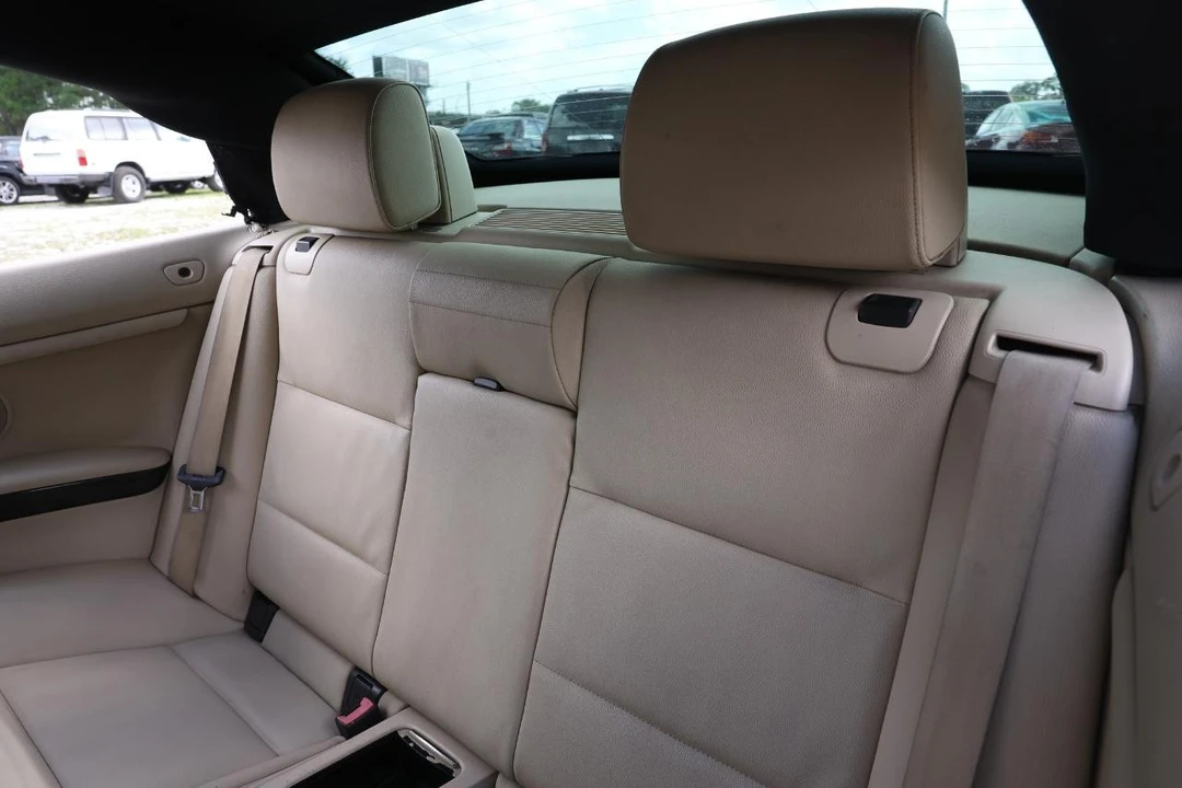 2009 BMW E93 3 Series Convertible - Image 8 of 21