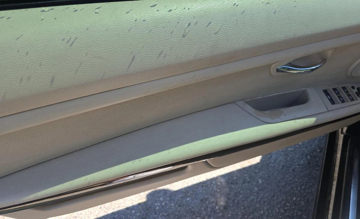 2009 BMW E93 3 Series Convertible - Image 9 of 12