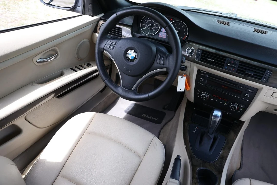 2009 BMW E93 3 Series Convertible - Image 20 of 21
