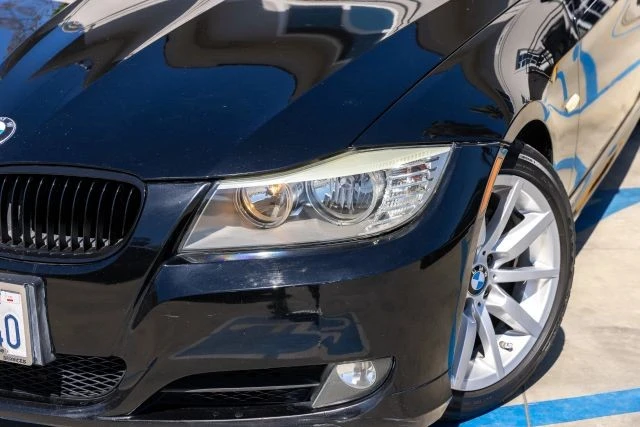 2009 BMW E90 3 Series Sedan - Image 8 of 21