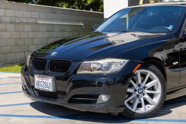 2009 BMW E90 3 Series Sedan - Image 7 of 21