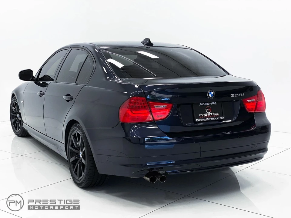 2009 BMW E90 3 Series Sedan - Image 4 of 31