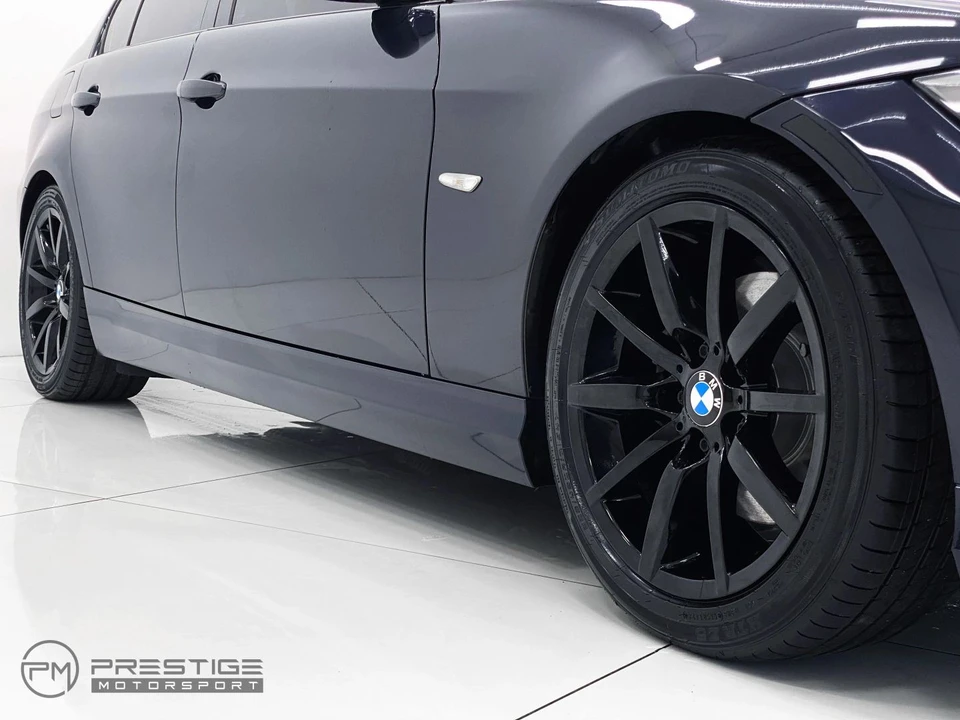 2009 BMW E90 3 Series Sedan - Image 13 of 31