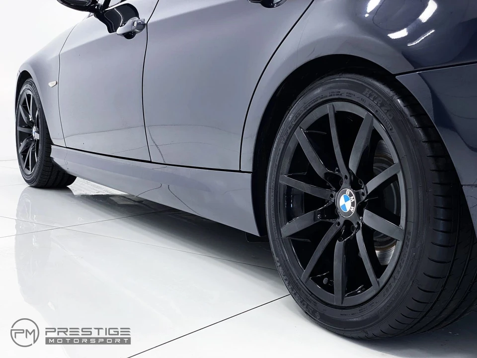 2009 BMW E90 3 Series Sedan - Image 29 of 31