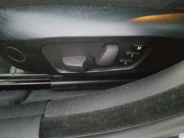 2009 BMW E90 3 Series Sedan - Image 17 of 21