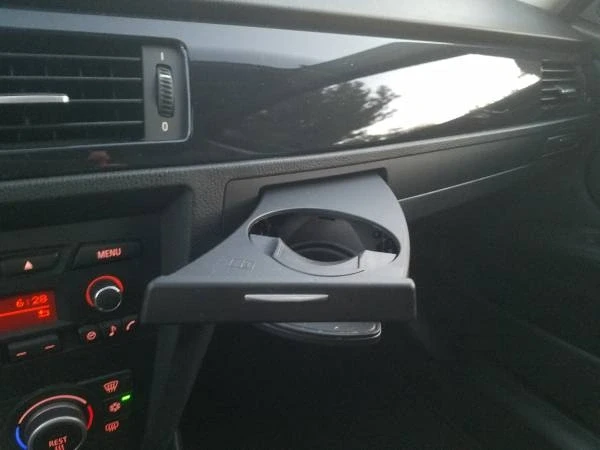 2009 BMW E90 3 Series Sedan - Image 7 of 21