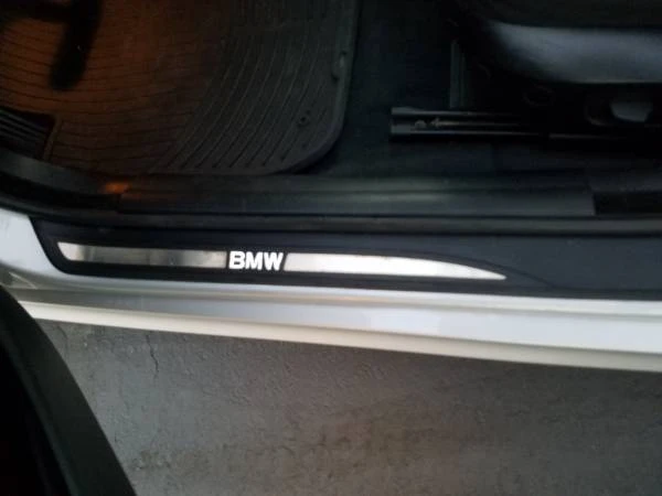 2009 BMW E90 3 Series Sedan - Image 10 of 21