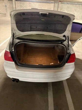 2009 BMW E90 3 Series Sedan - Image 9 of 20