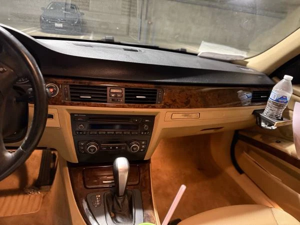 2009 BMW E90 3 Series Sedan - Image 15 of 20