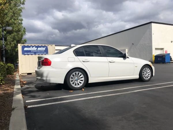 2009 BMW E90 3 Series Sedan - Image 3 of 6