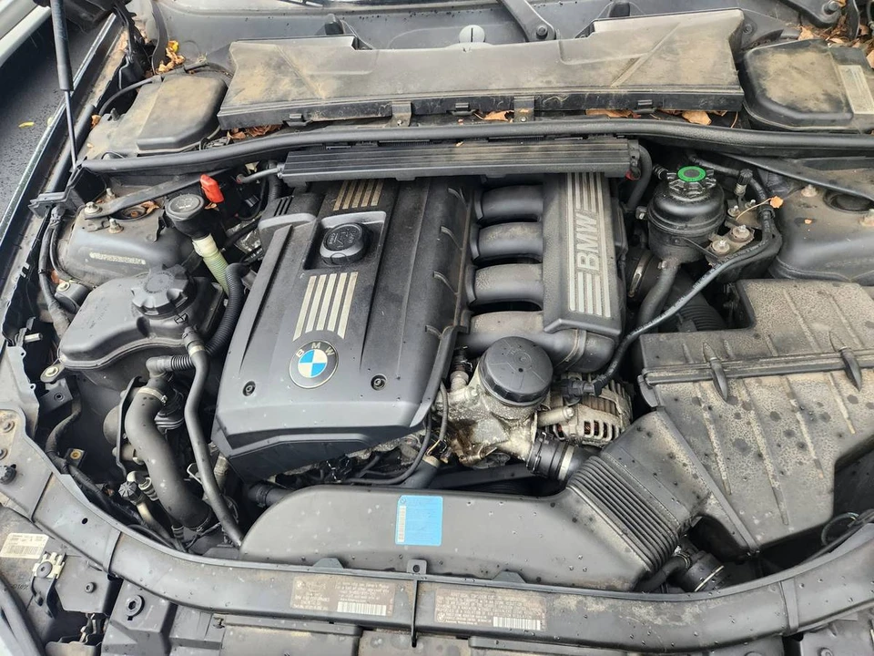 2009 BMW E90 3 Series Sedan - Image 11 of 14