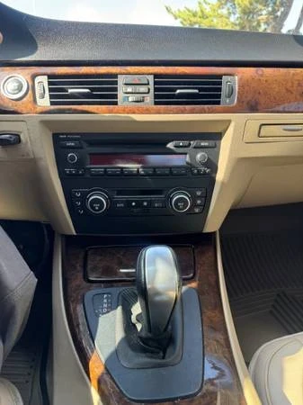 2009 BMW E90 3 Series Sedan - Image 13 of 14