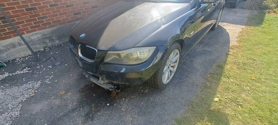 2009 BMW E90 3 Series Sedan - Image 3 of 4
