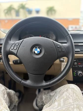2009 BMW E90 3 Series Sedan - Image 9 of 10